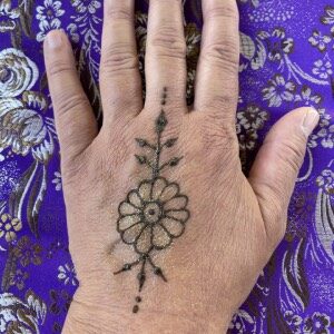 Henna Daisy Design
